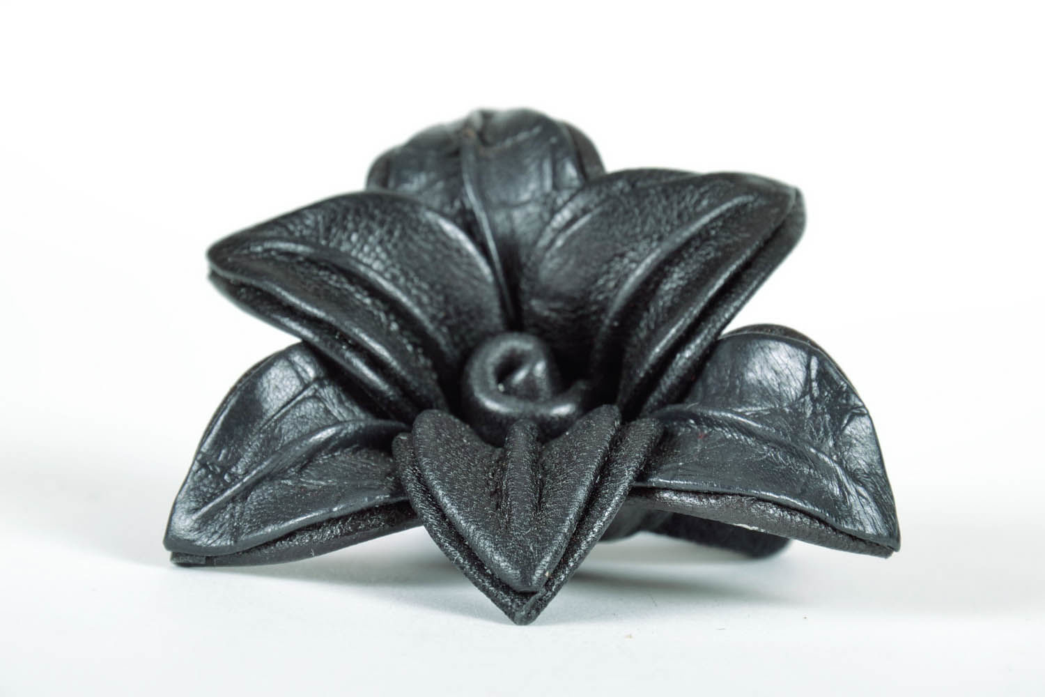 Scrunchy made of genuine leather Black Lily photo 3