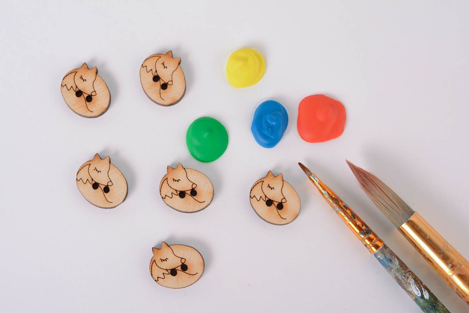 Wood buttons Foxes photo 1