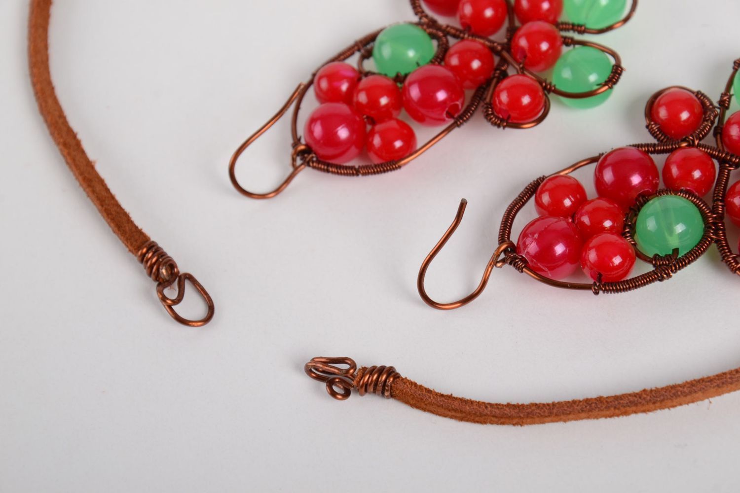 Pendentif et boucles d'oreilles Bijoux faits main rouge-vert Cadeau femme photo 3