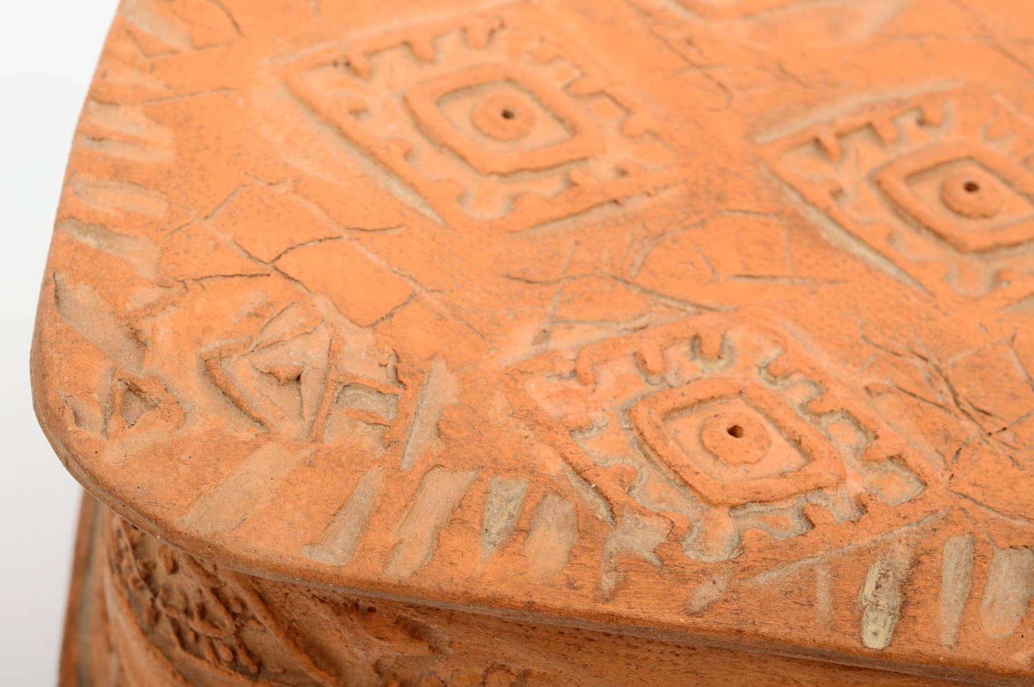 Уникальная авторская керамическая шкатулка с орнаментом из глины ручная лепка фото 5