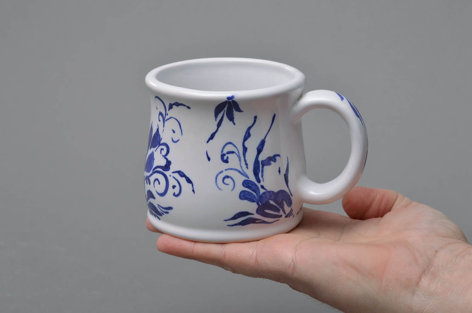 Porcelain medium coffee white 5 oz cup for tea with blue ink floral pattern and handle photo 3