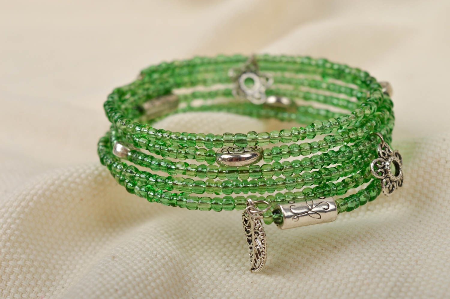 Handmade designer green bracelet unusual wrist accessory female jewelry photo 1