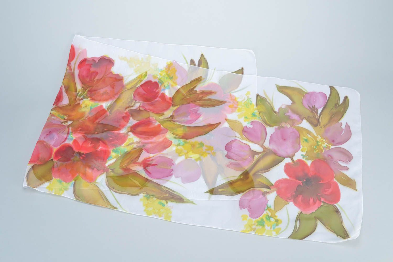 Grande écharpe en chiffon peinte multicolore avec fleur batik faite main photo 3