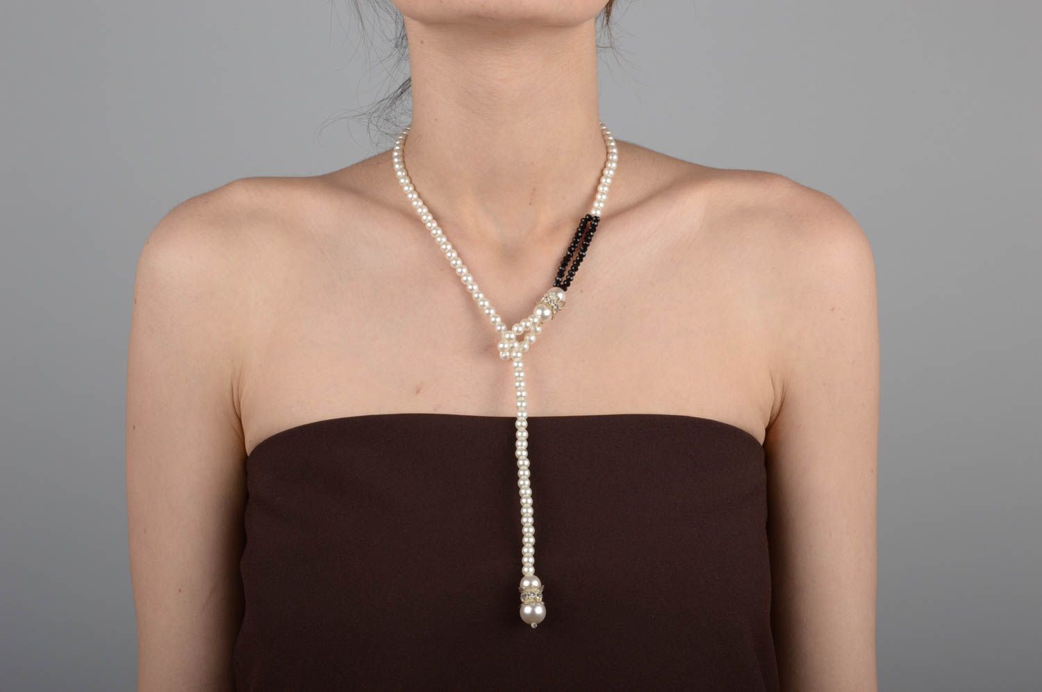 Sautoir fait main Collier en perles nacrées Accessoire femme original design photo 5