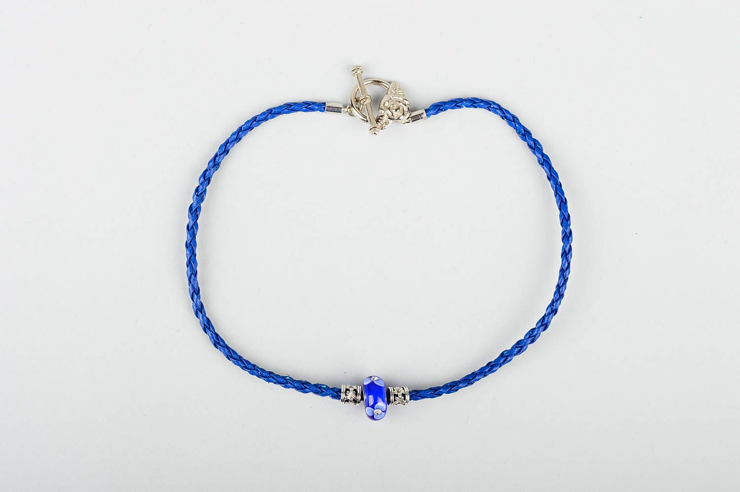 Bracelet cuir artificiel Bijou fait main bleu fin tressé Accessoire design photo 3