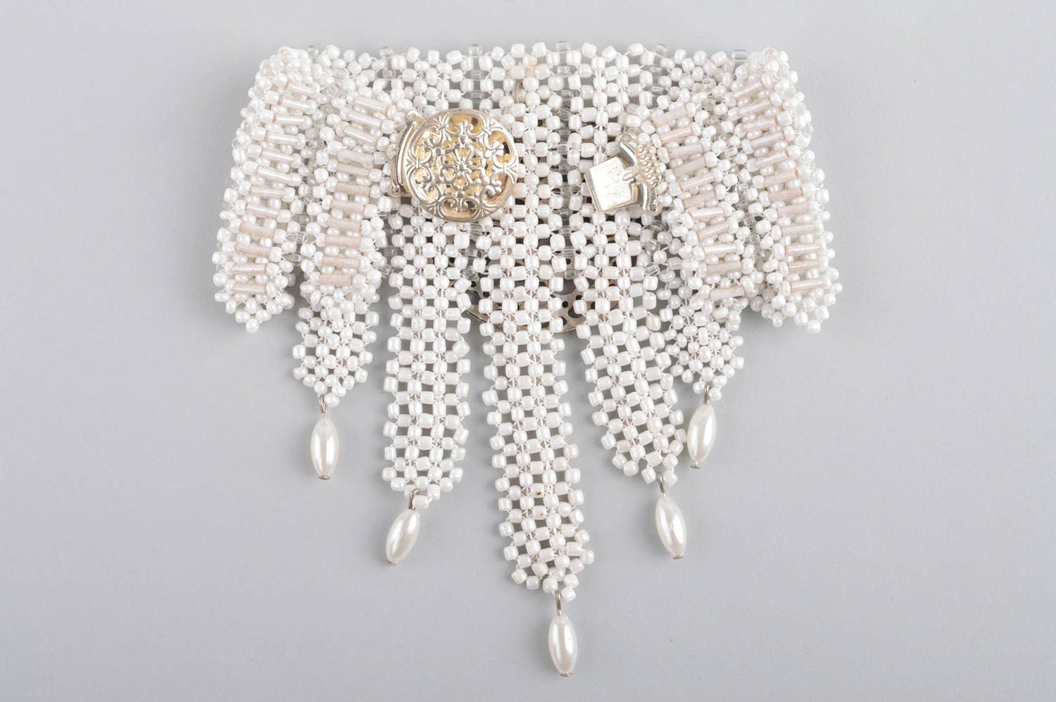 Bracelet blanc Bijou fait main large en perles de rocaille original Cadeau femme photo 5