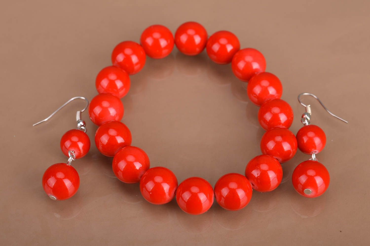 Handmade red beaded jewelry set stretch wrist bracelet and dangle earrings photo 2