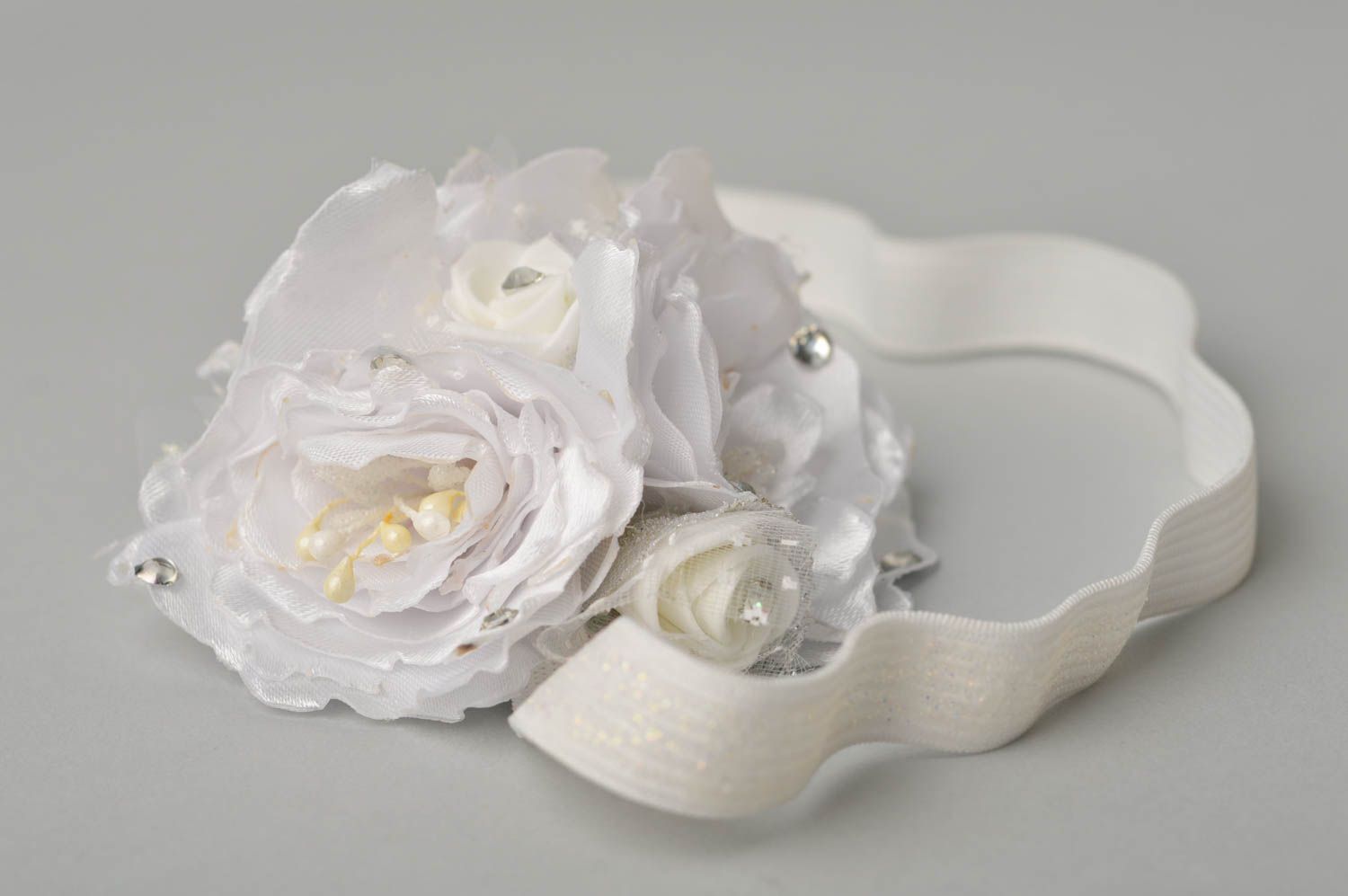 Handmade Schmuck Blumen Haargummi in Weiß Mädchen Haarschmuck stilvoll schön foto 3
