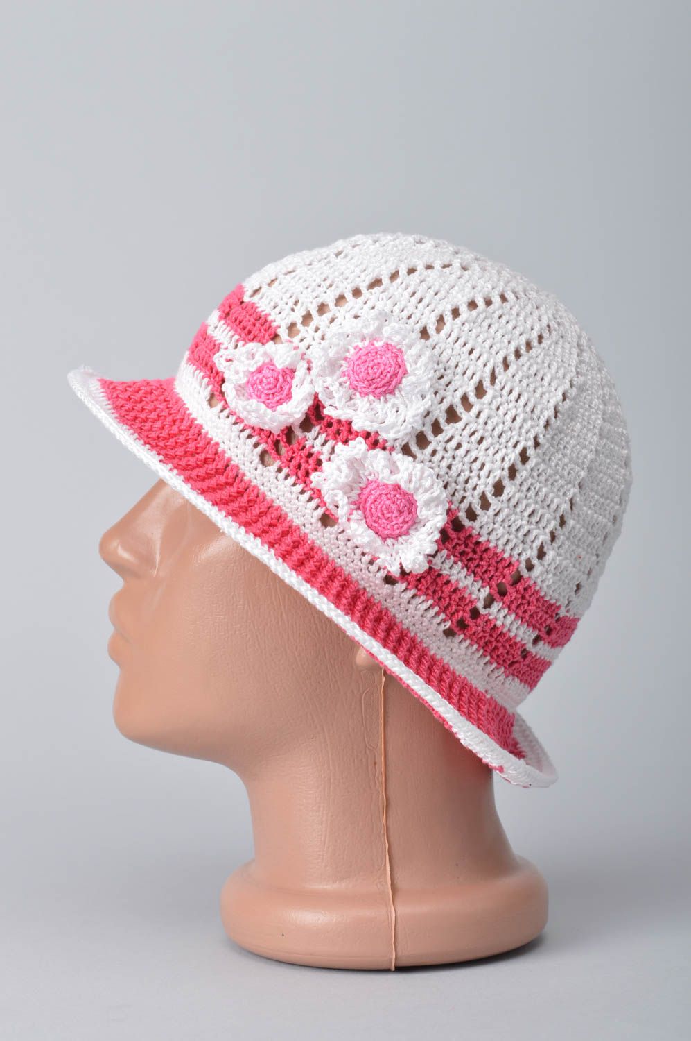 Панамка ручной работы весенняя шапка вязаная панамка для детей розовая с белым фото 8
