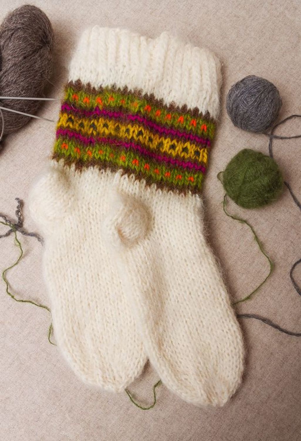 Женские носки из шерстяных нитей фото 1