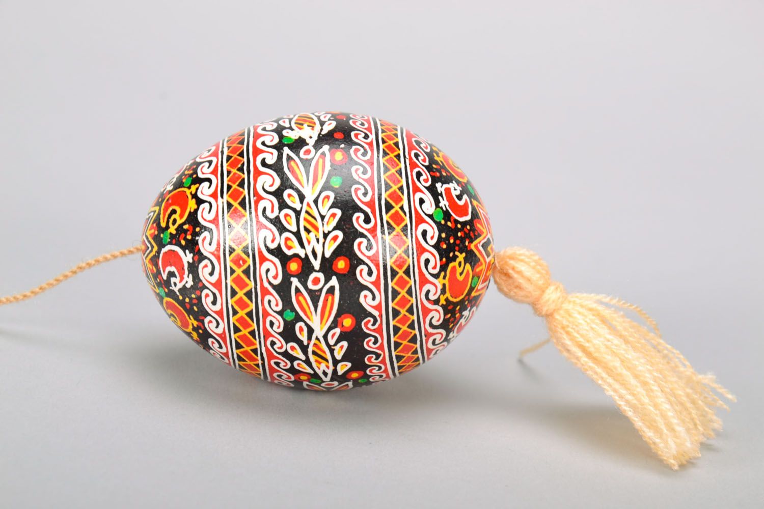 Ovo decorativo da Páscoa original feito à mão para decoração do interior  foto 3
