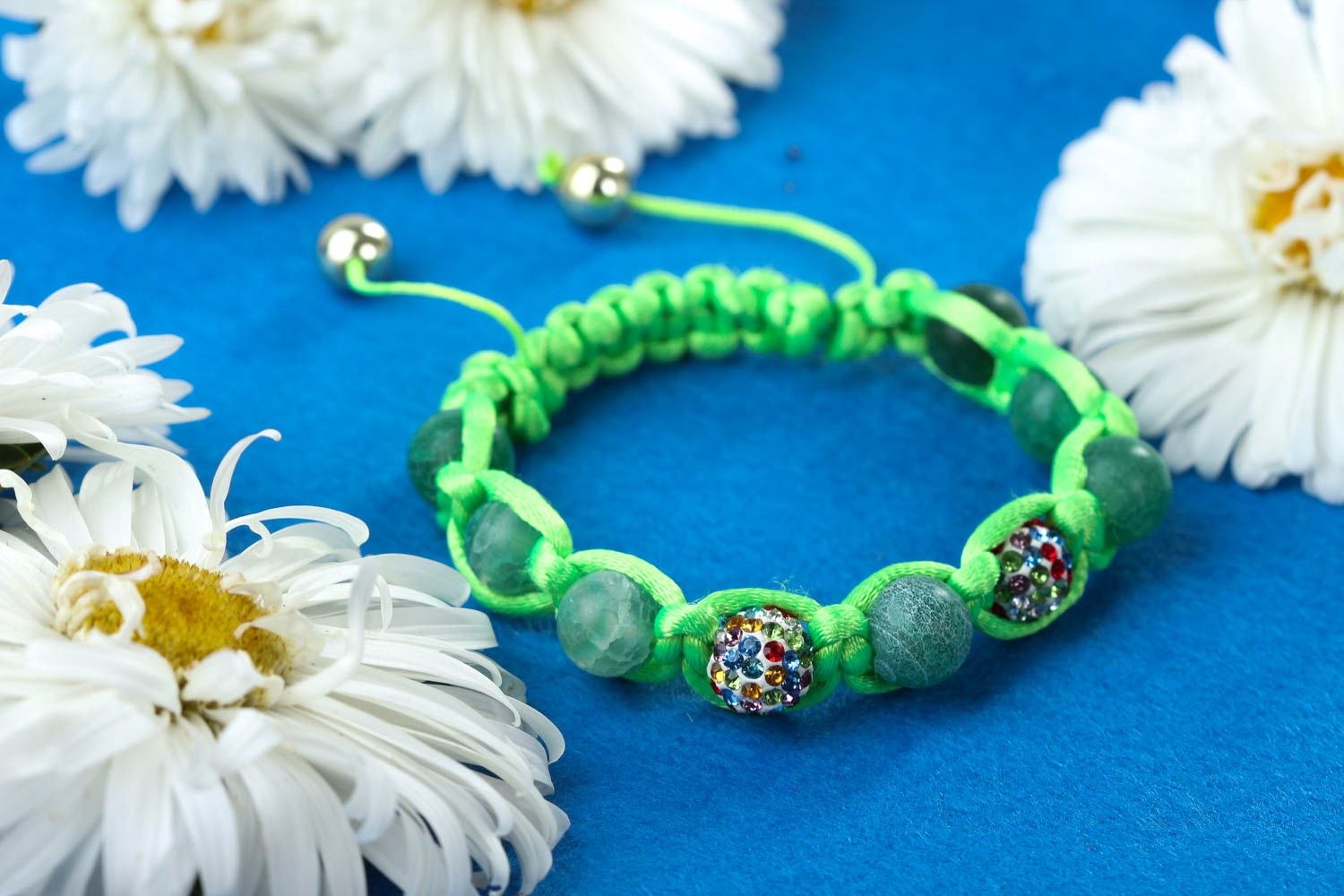 Strand handmade light green rope bracelet natural dark green stones for women photo 1