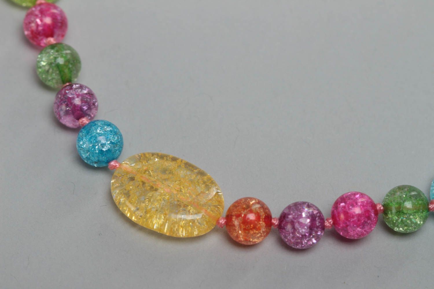 Collier pour fillette bijou en perles de verre original multicolore fait main photo 3