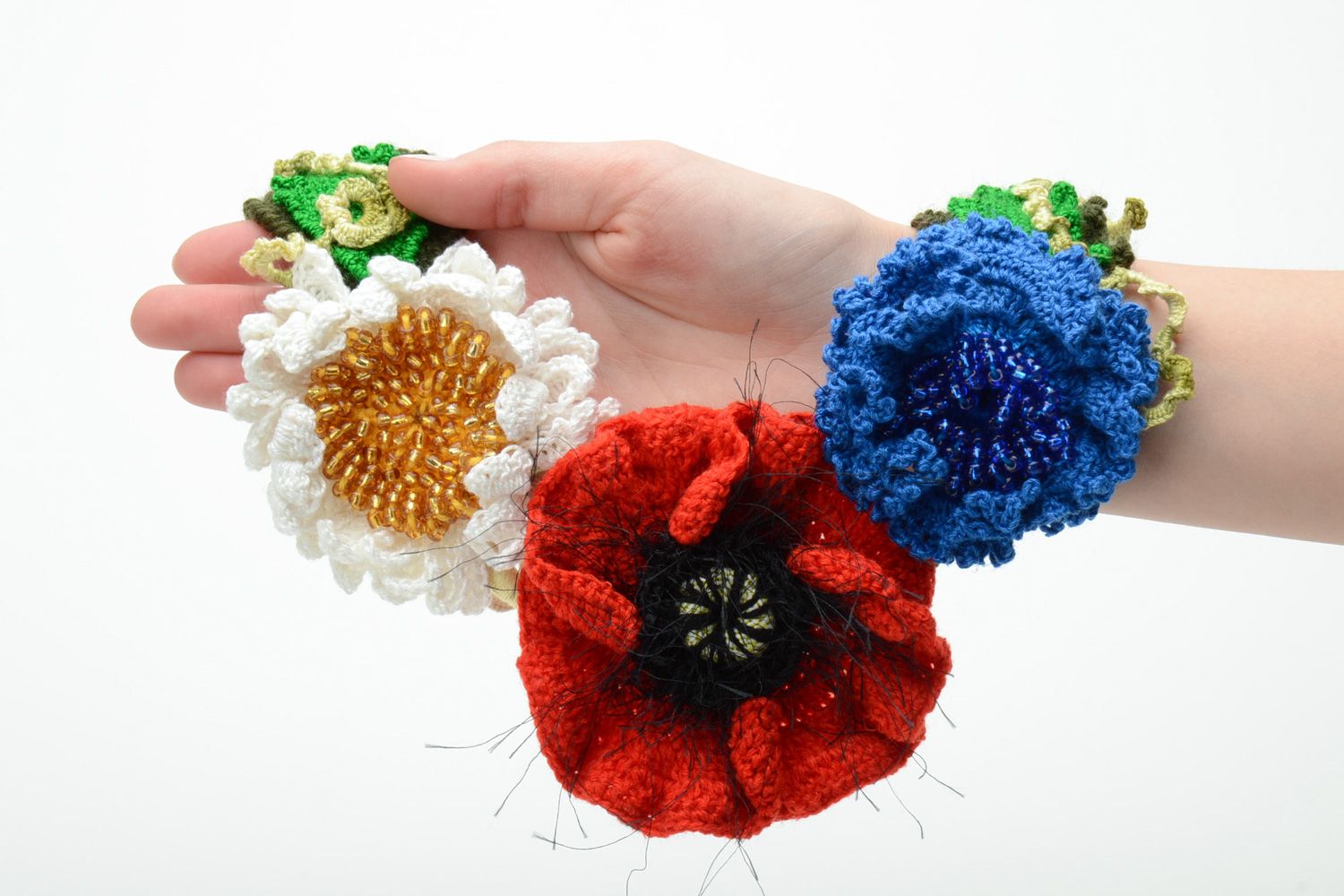 Gros collier tricoté au crochet fait main design avec fleurs des champs photo 5