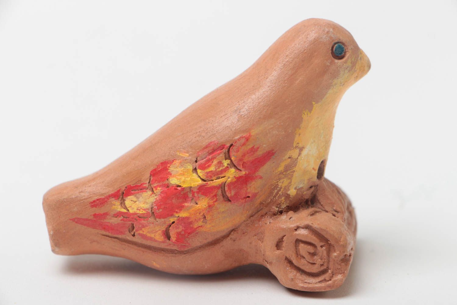 Joli sifflet céramique peint de couleurs acryliques fait main en forme d'oiseau photo 2