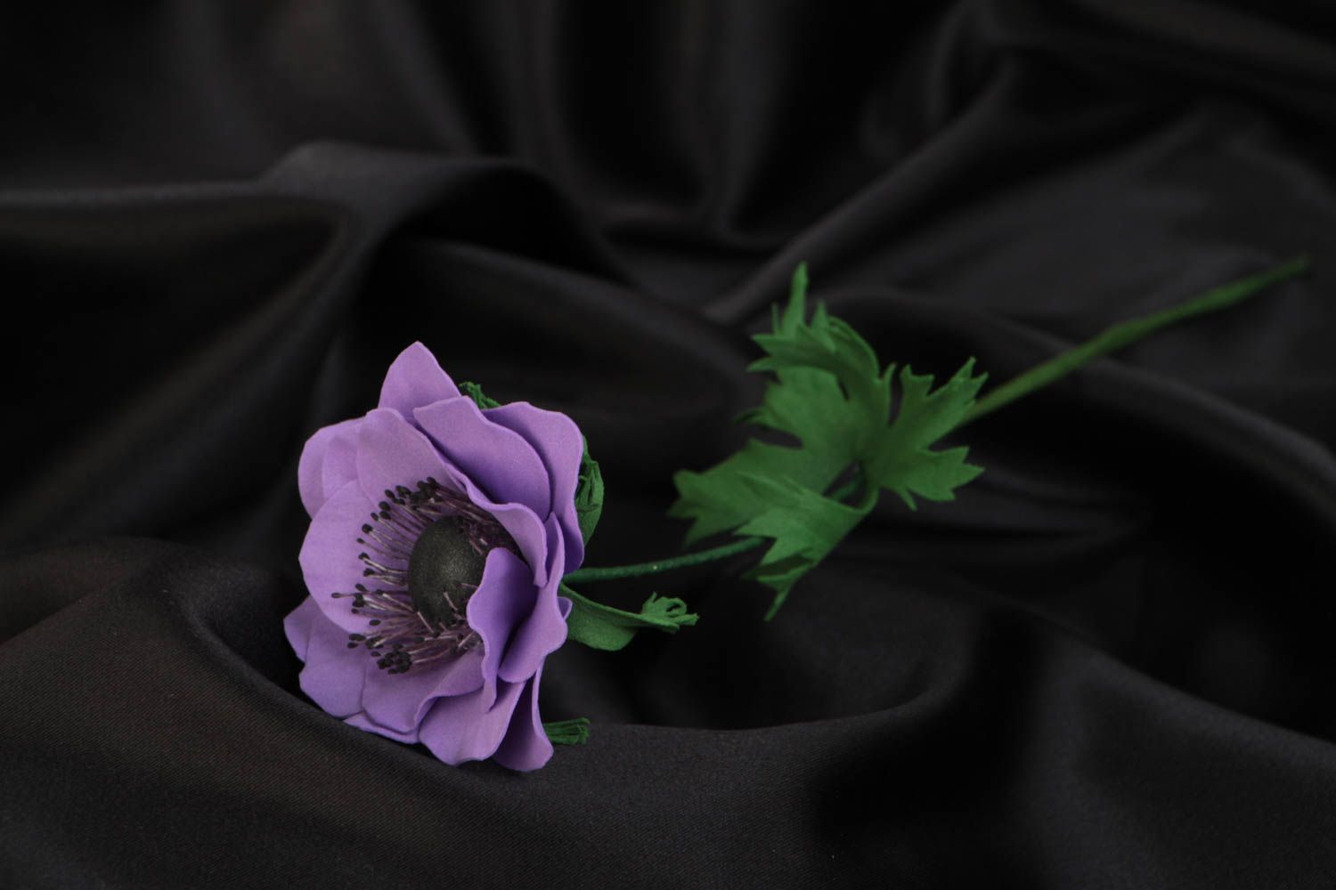 Искусственный цветок из эластичной замши анемона фиолетовая ручной работы дл декора фото 1