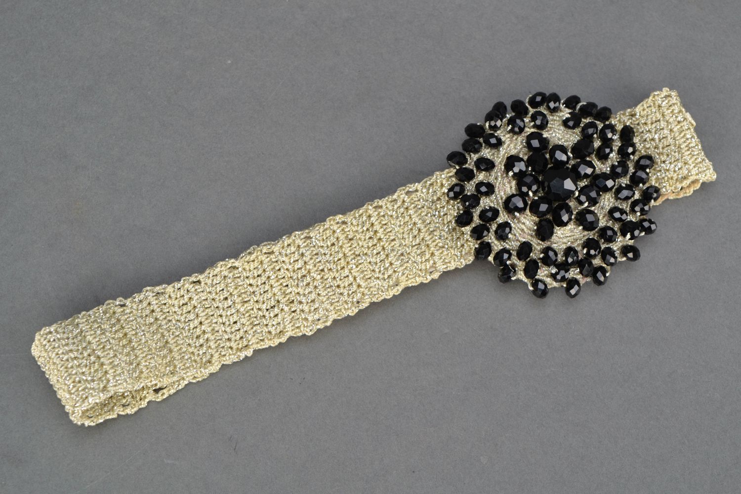 Children's headband with black beads photo 1