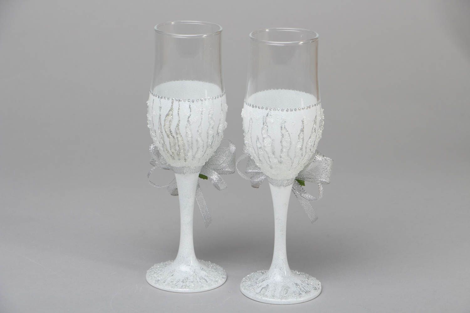 Wedding champagne glasses White Roses photo 3