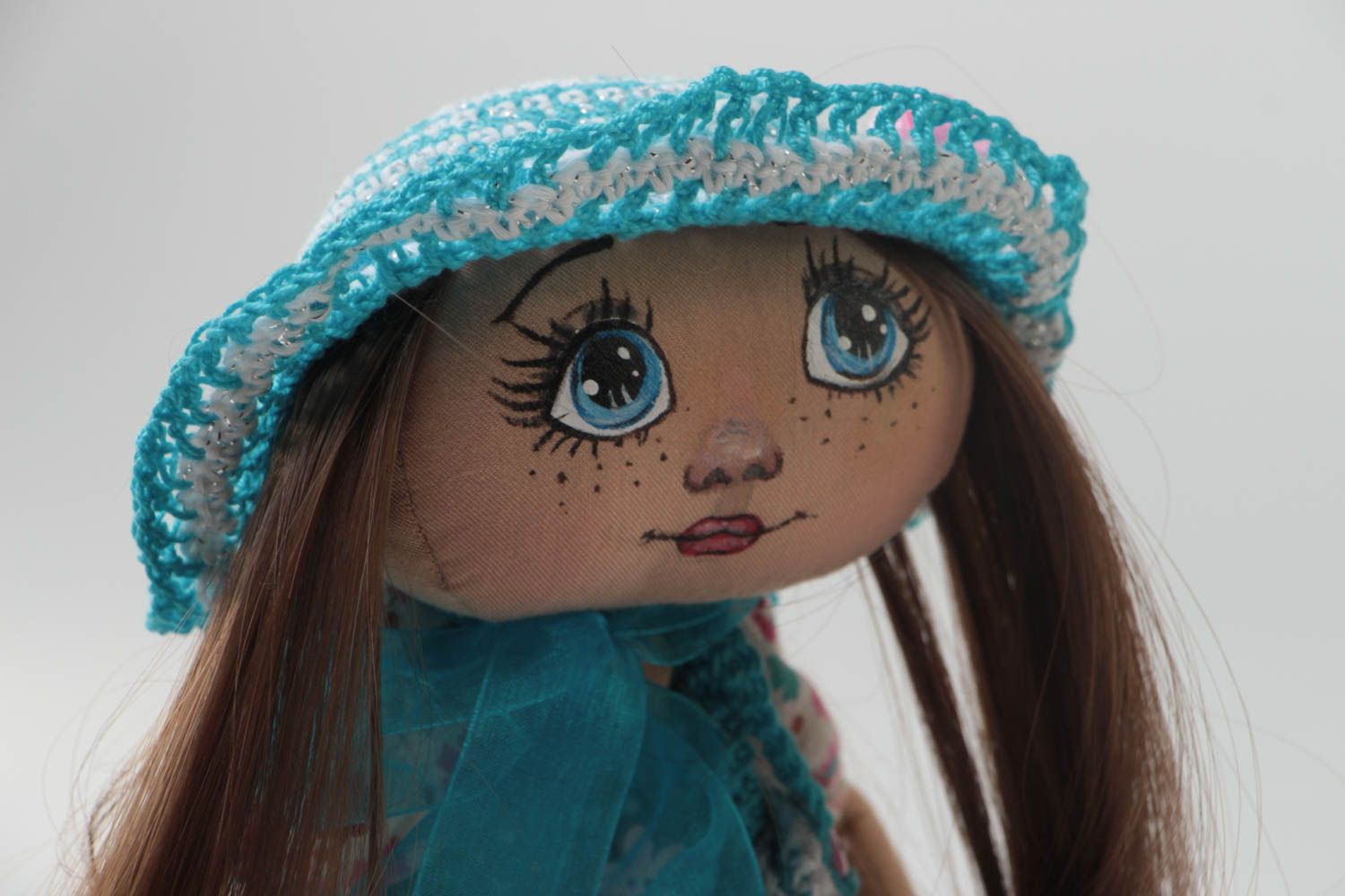 Interieur Puppe aus Textil handmade Spielzeug für Kinder blauäugige Kristine  foto 3