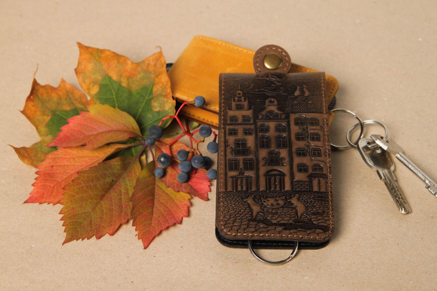 Unusual handmade leather key purse key case key holder design gift ideas photo 1