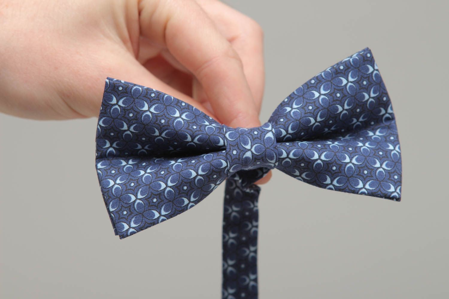 Blue handmade fabric bow tie photo 4