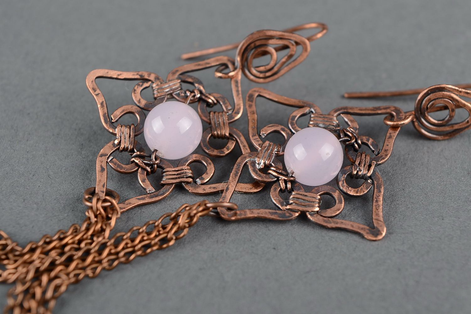 Earrings with pink quartz photo 1