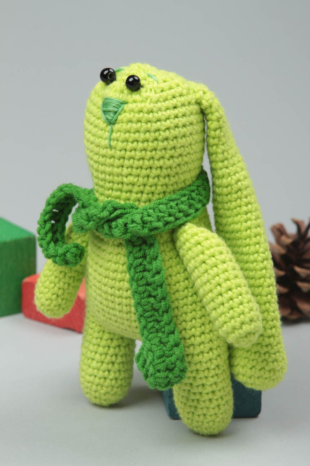 Детская игрушка зайка ручной работы игрушка крючком зеленая детская игрушка фото 1