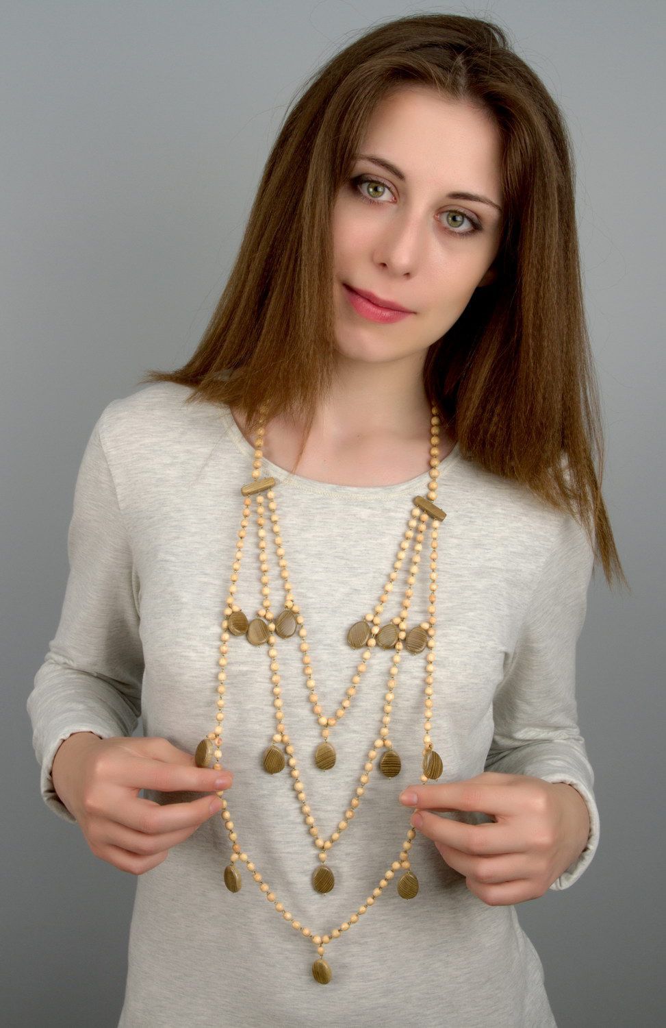 Wooden ethnic necklace with clasp photo 5