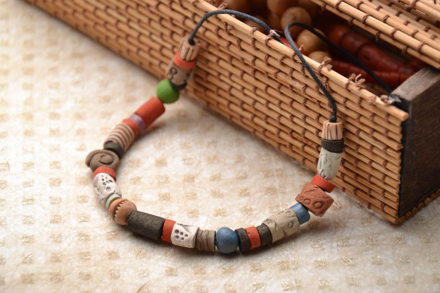 Ceramic wrist bracelet in ethnic style photo 1