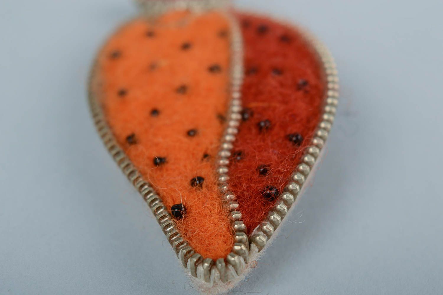 Broche feuille orange faite main Bijoux en laine Cadeau pour femme originale photo 3