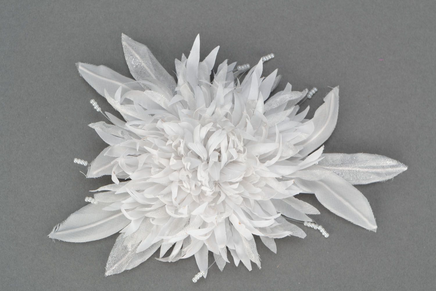 Accesorio de boda, flor artificial blanca “Ninfa blanca” foto 1