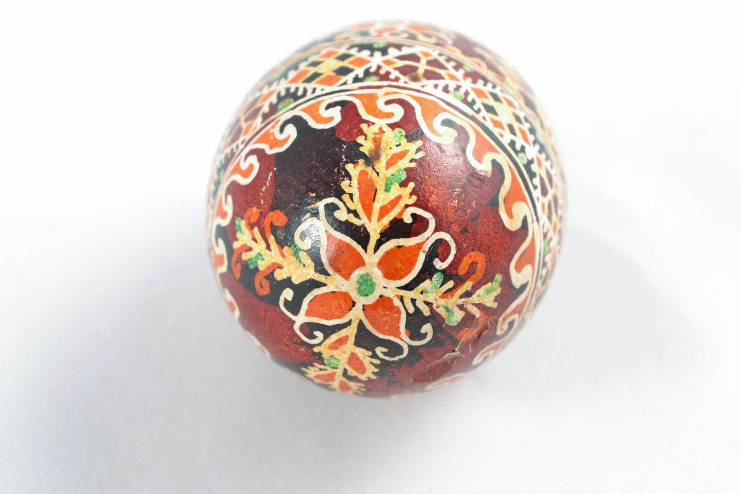 Handmade pysanka with rich ornament photo 3