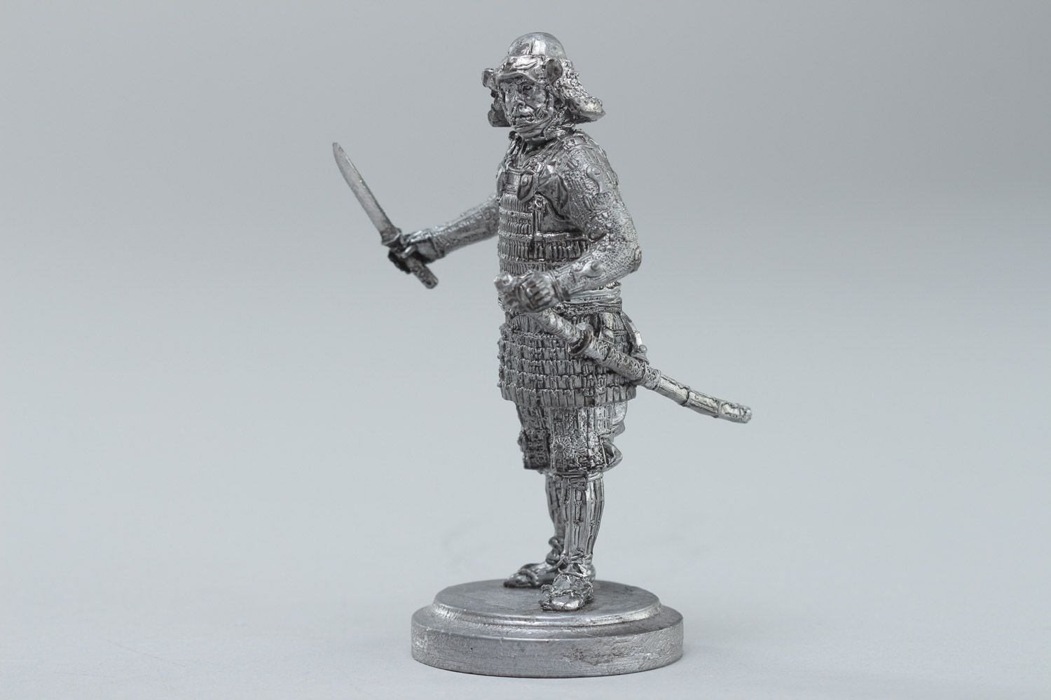 Handmade collectible miniature cast tin figurine of samurai soldier photo 2