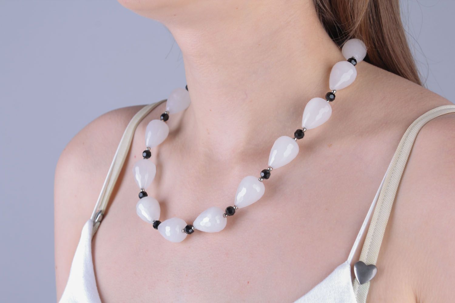 Elegant necklace with natural stones photo 4