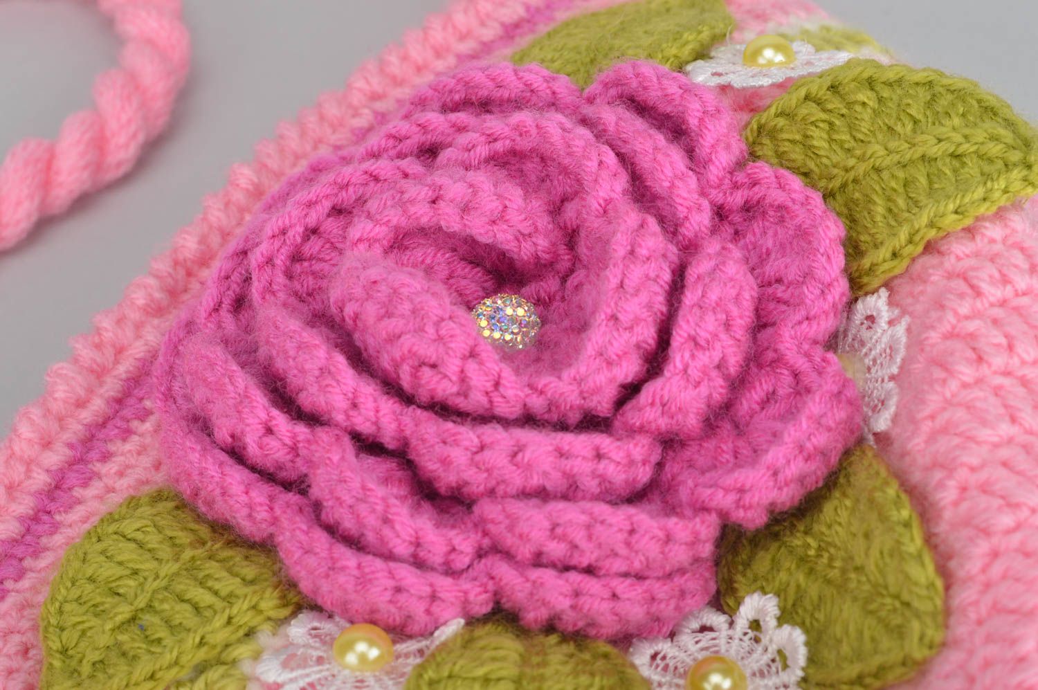 Bonnet fille fait main Bonnet tricot rose avec grande fleur Vêtement enfant photo 5