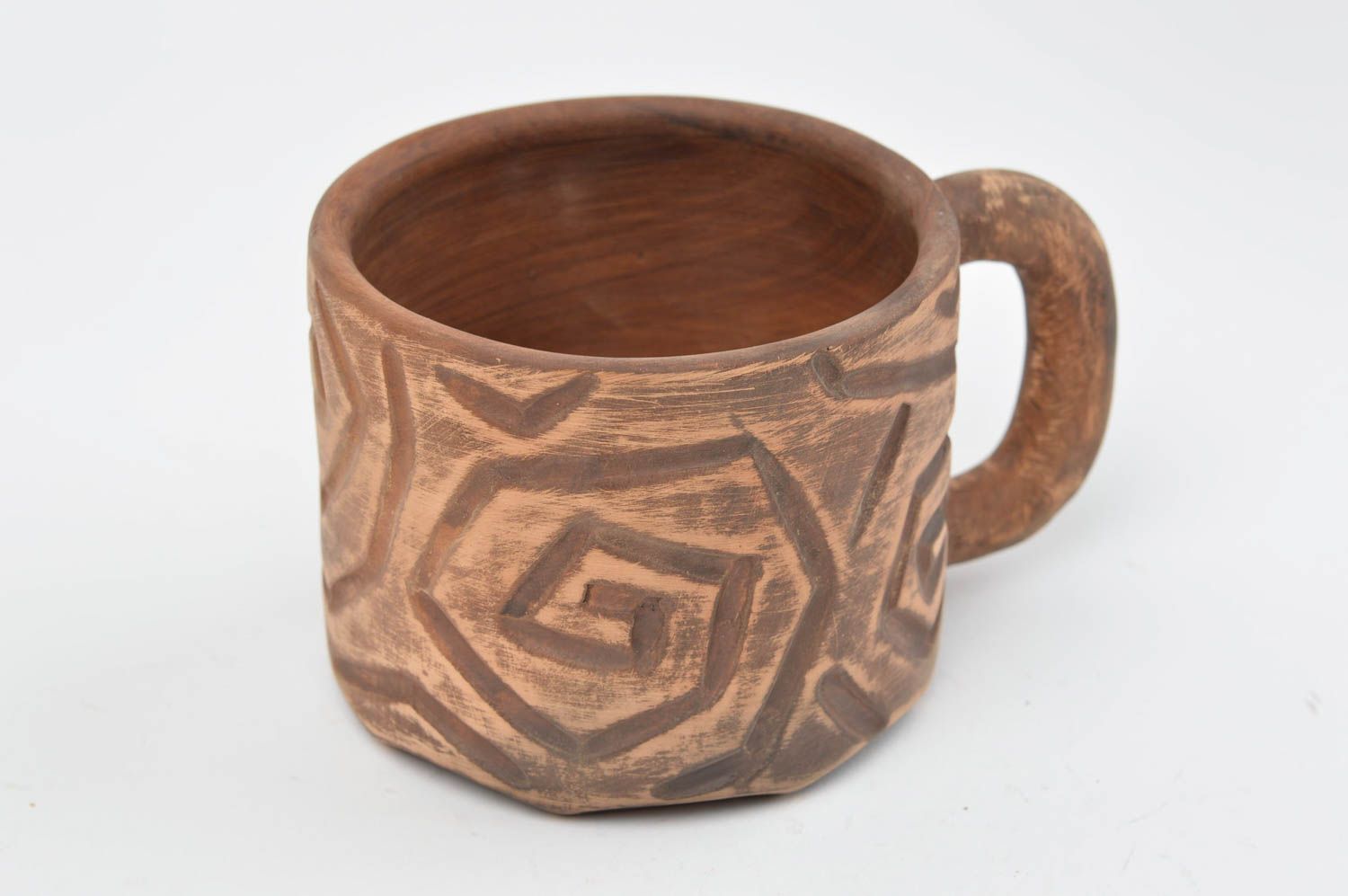 Clay ceramic middle size coffee mug with handle and pattern photo 3
