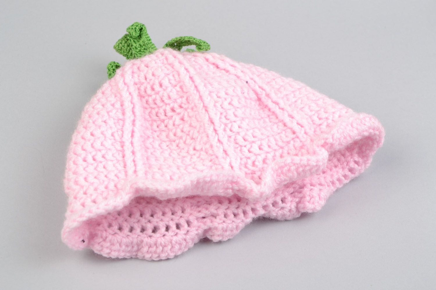 Bonnet tricoté rose en acrylique pour enfant fait main original Clochette photo 5