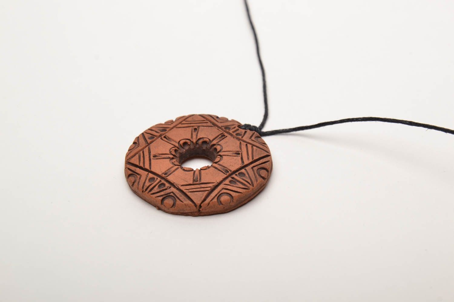Clay pendant in ethnic style with cord photo 4