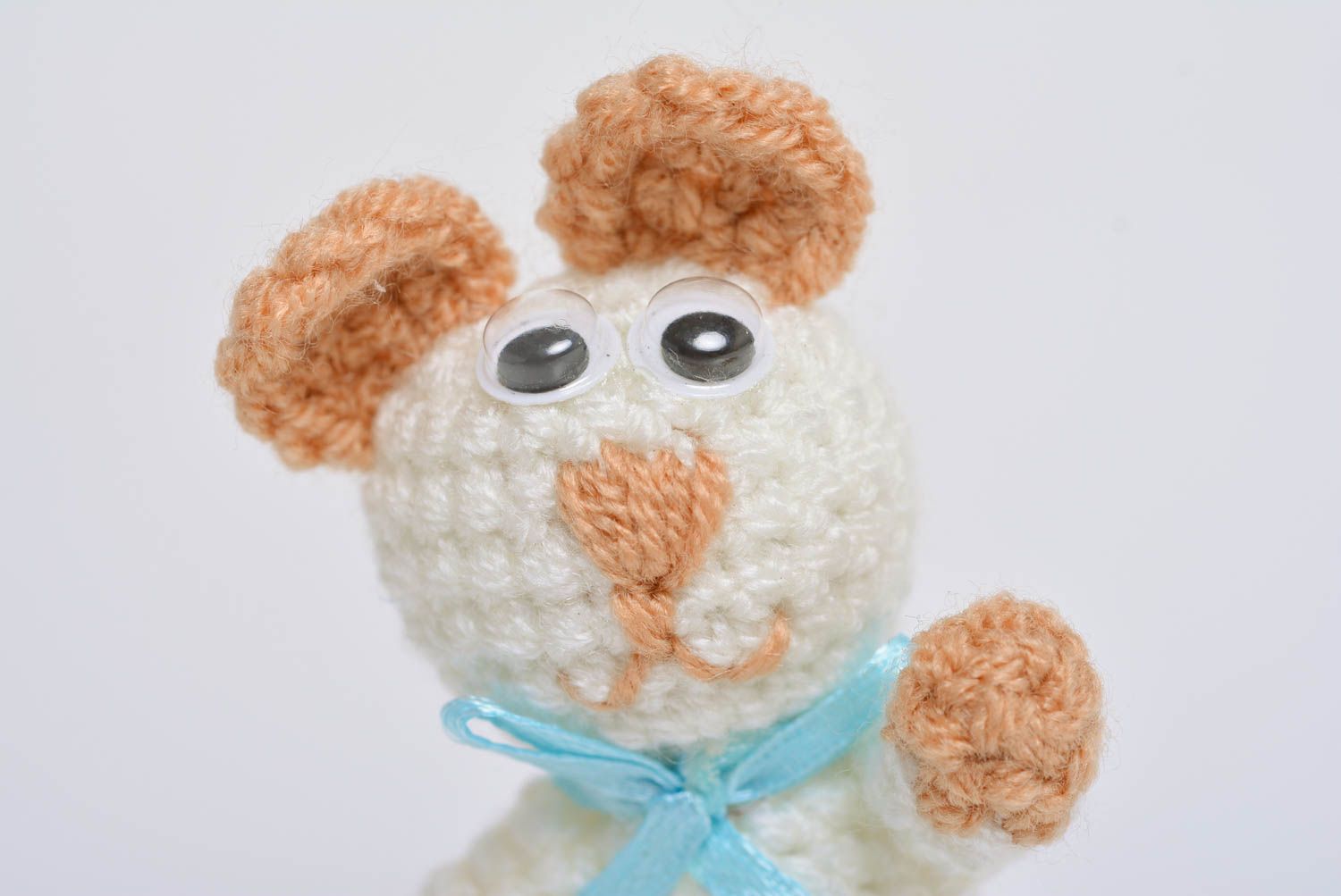 Small white children's handmade soft toy cat crocheted of acrylic threads photo 2
