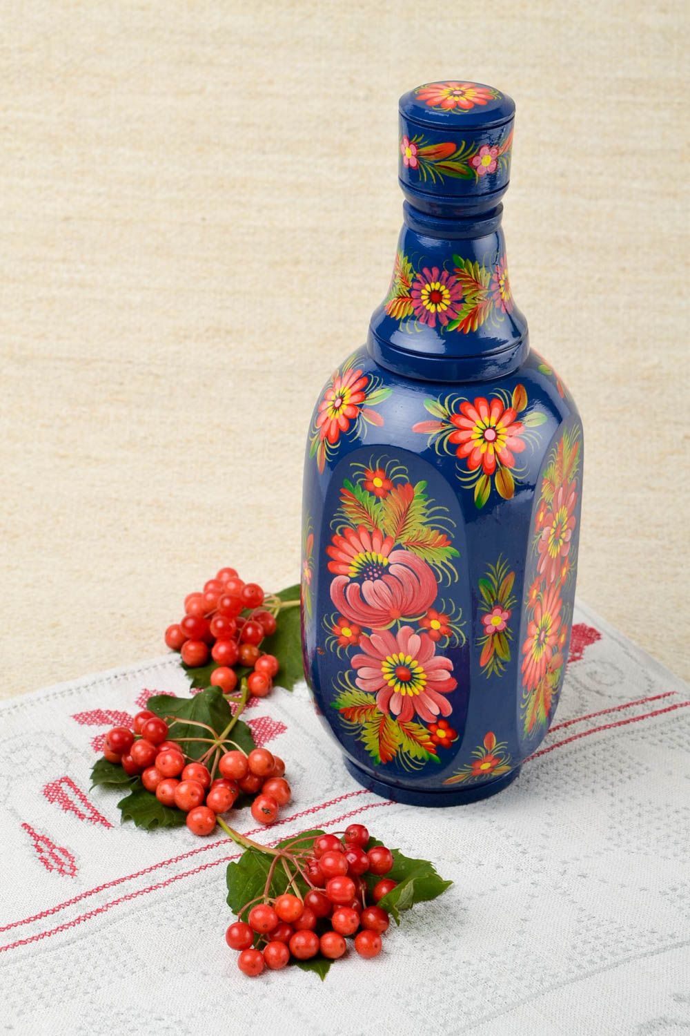 Wooden decorative wine bottle decanter with floral Russian style floral pattern 1,9 lb photo 1