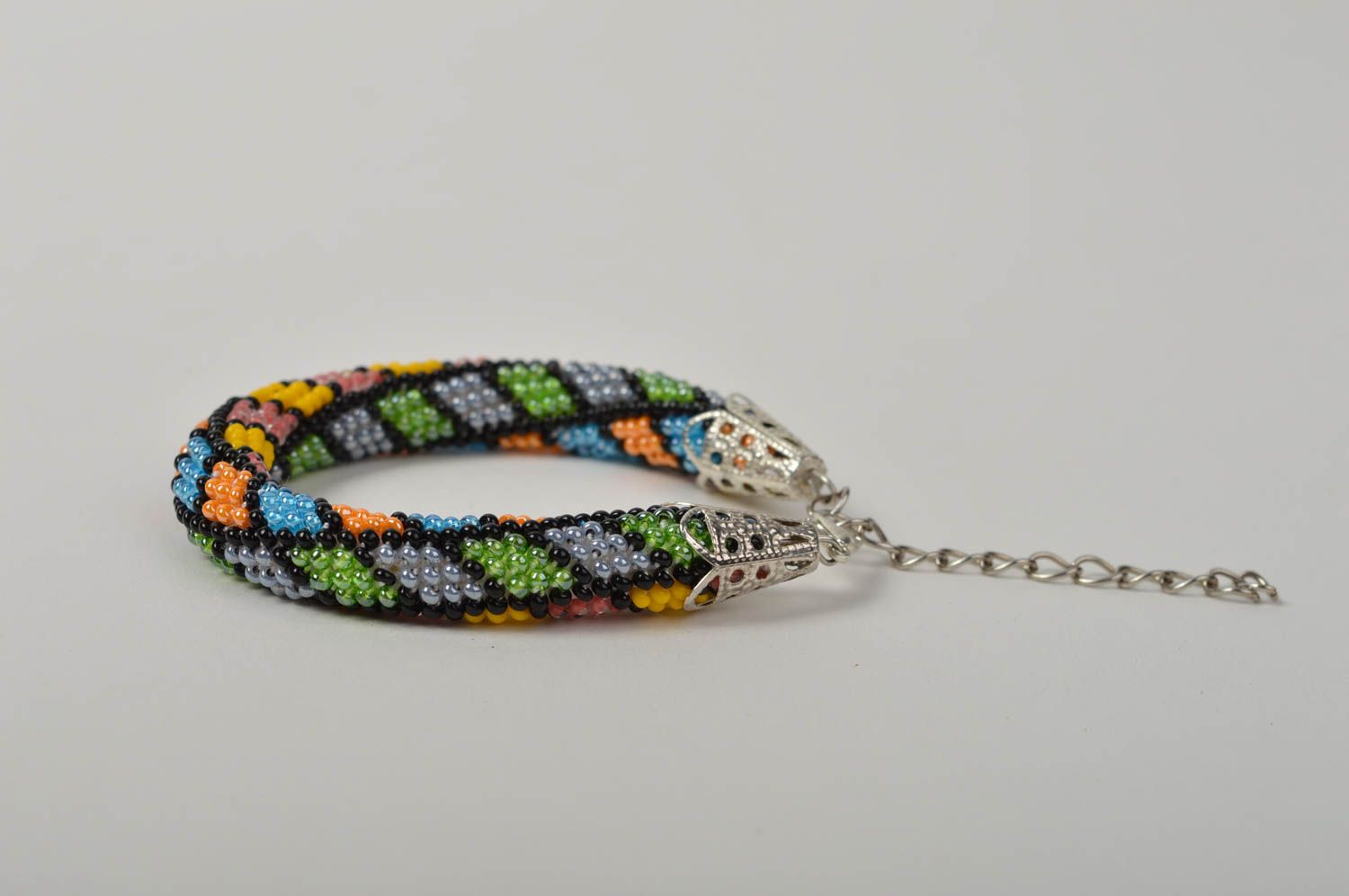 Bracelet multicolore Bijou fait main en perles de rocaille à motif Cadeau femme photo 4