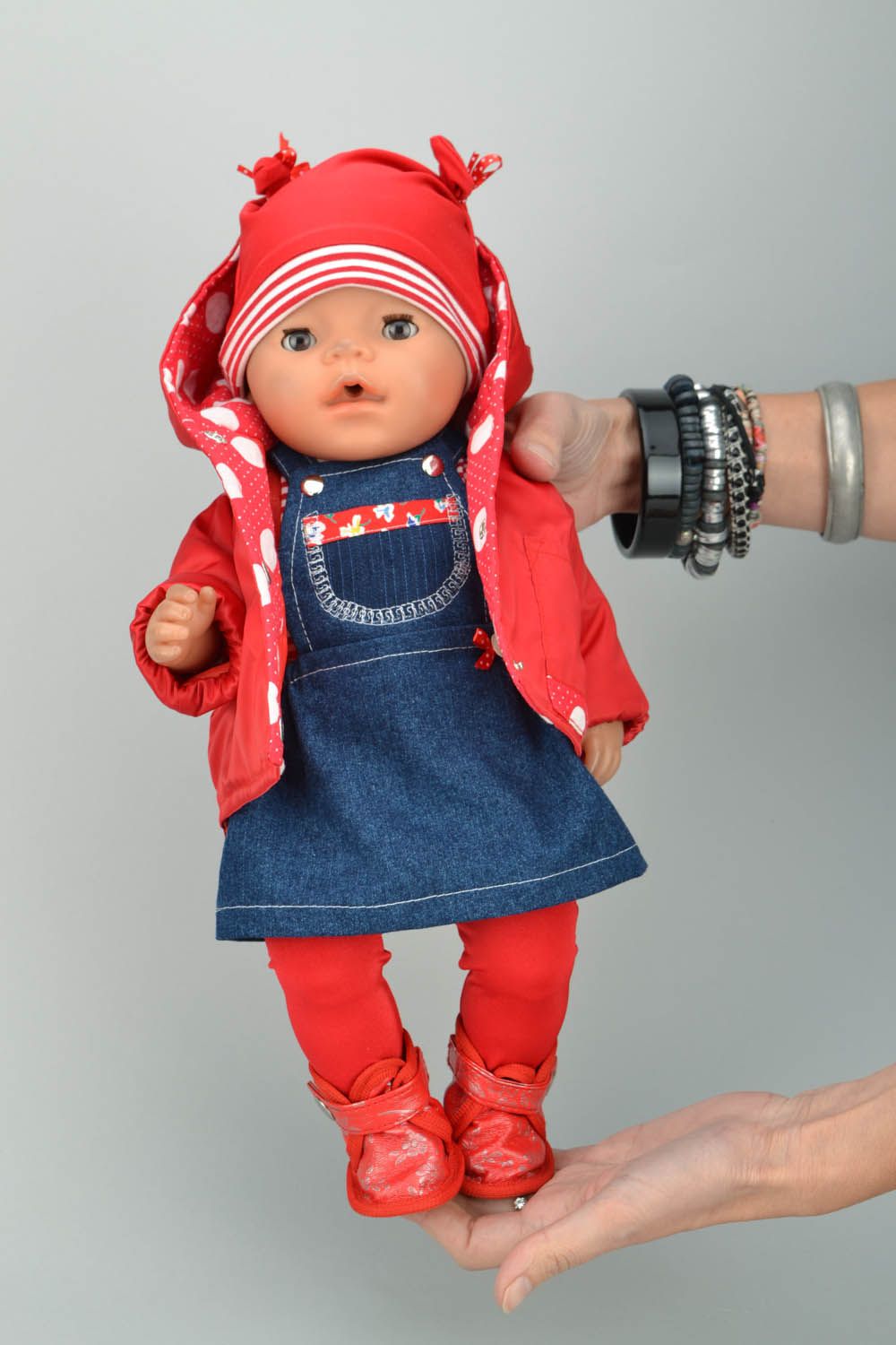Rote Jacke für Puppe foto 2