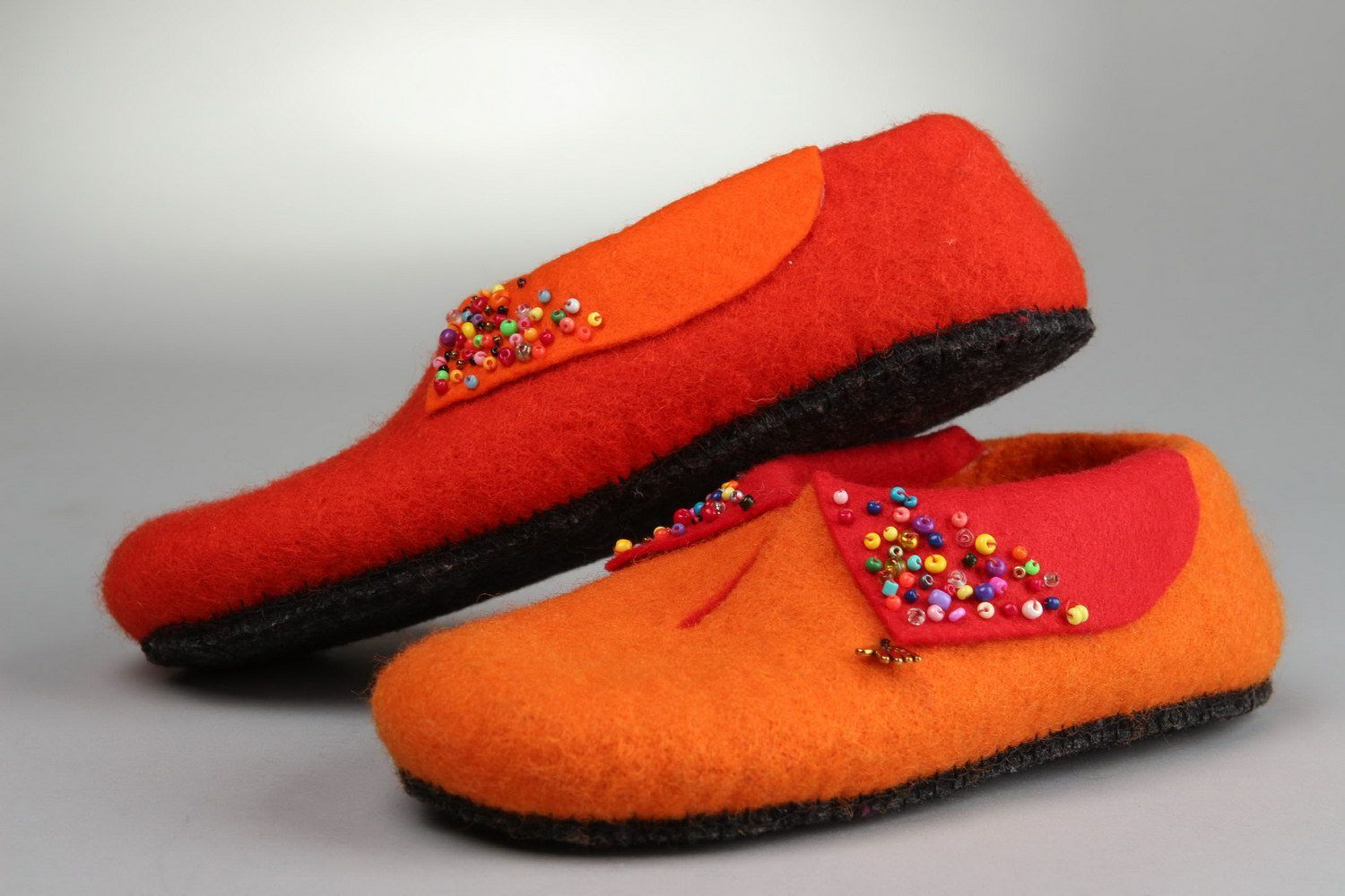 Slippers made from wool, handiwork photo 5