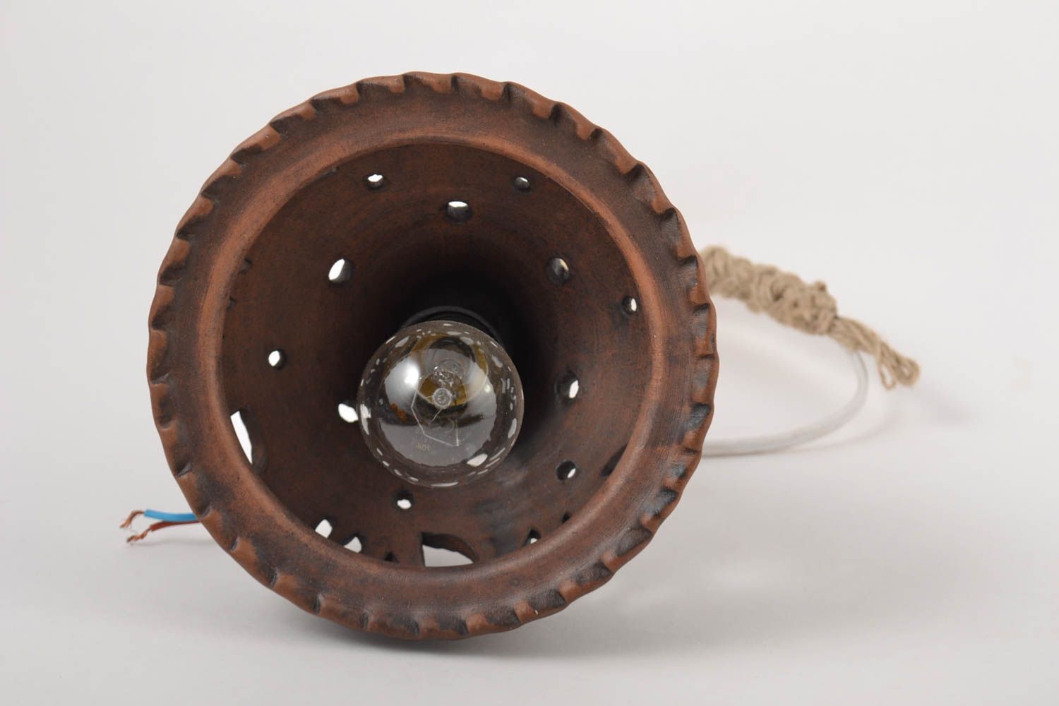Керамический светильник подарок ручной работы подвесная лампа на шнурке фото 2