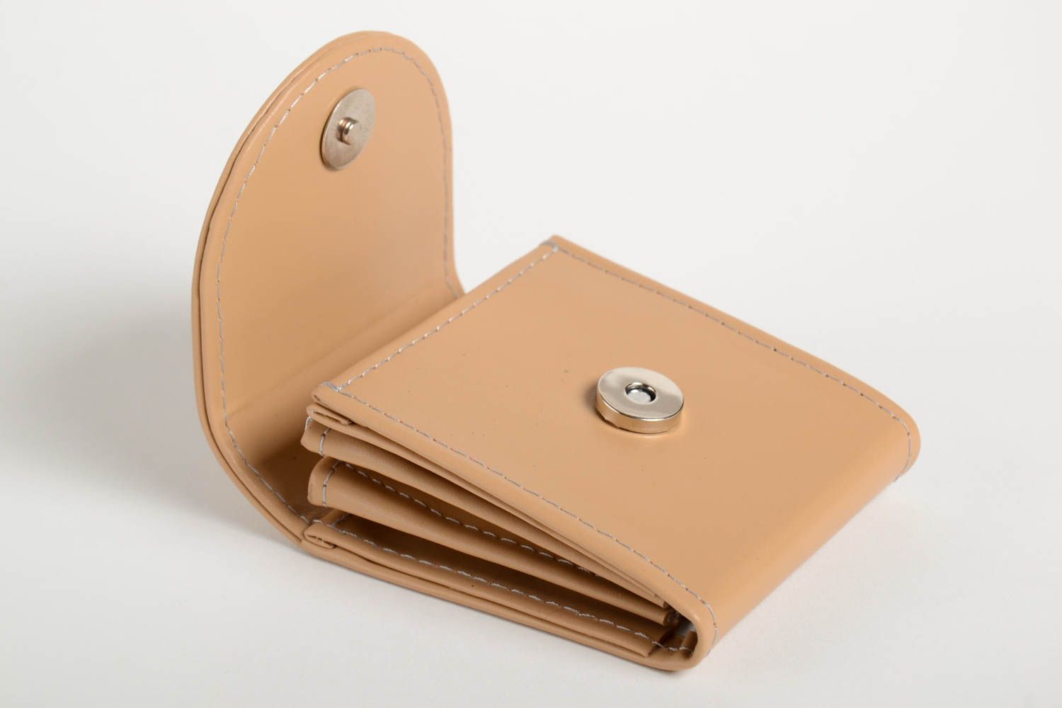 Cartera de piel beige hecha a mano billetera de mujer accesorio de moda foto 5