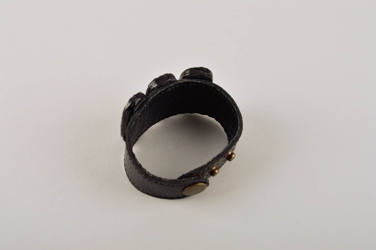 Bracelet cuir Bijoux fait main design de créateur Accessoires cuir noir photo 3