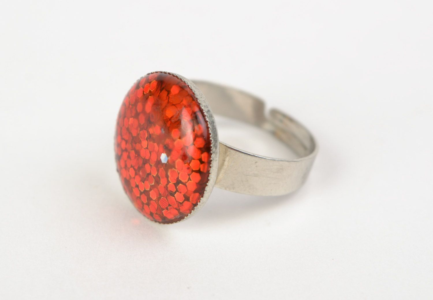 Bright red handmade round ring with spangles coated with jewelry glaze photo 3