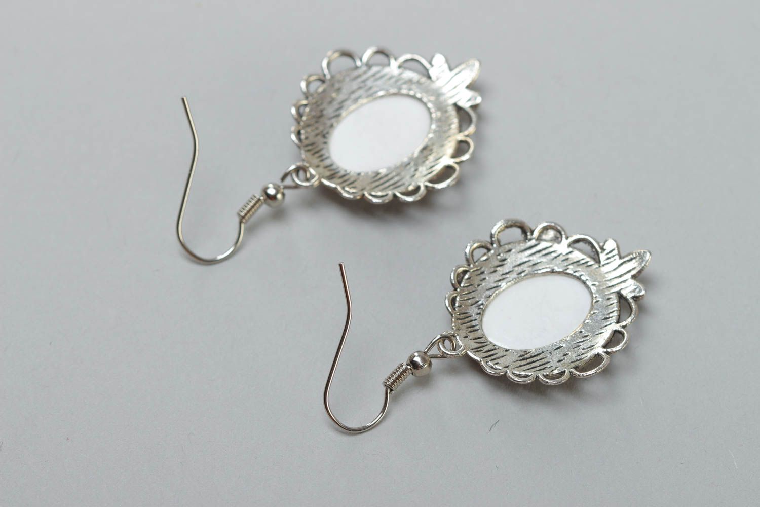 Stylish beautiful handmade glass glaze oval earrings with metal lace basis photo 4