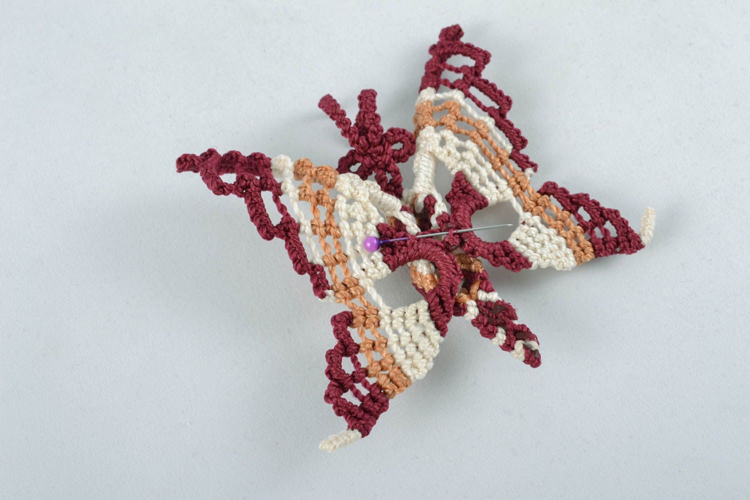 Декоративная бабочка в технике макраме фото 3
