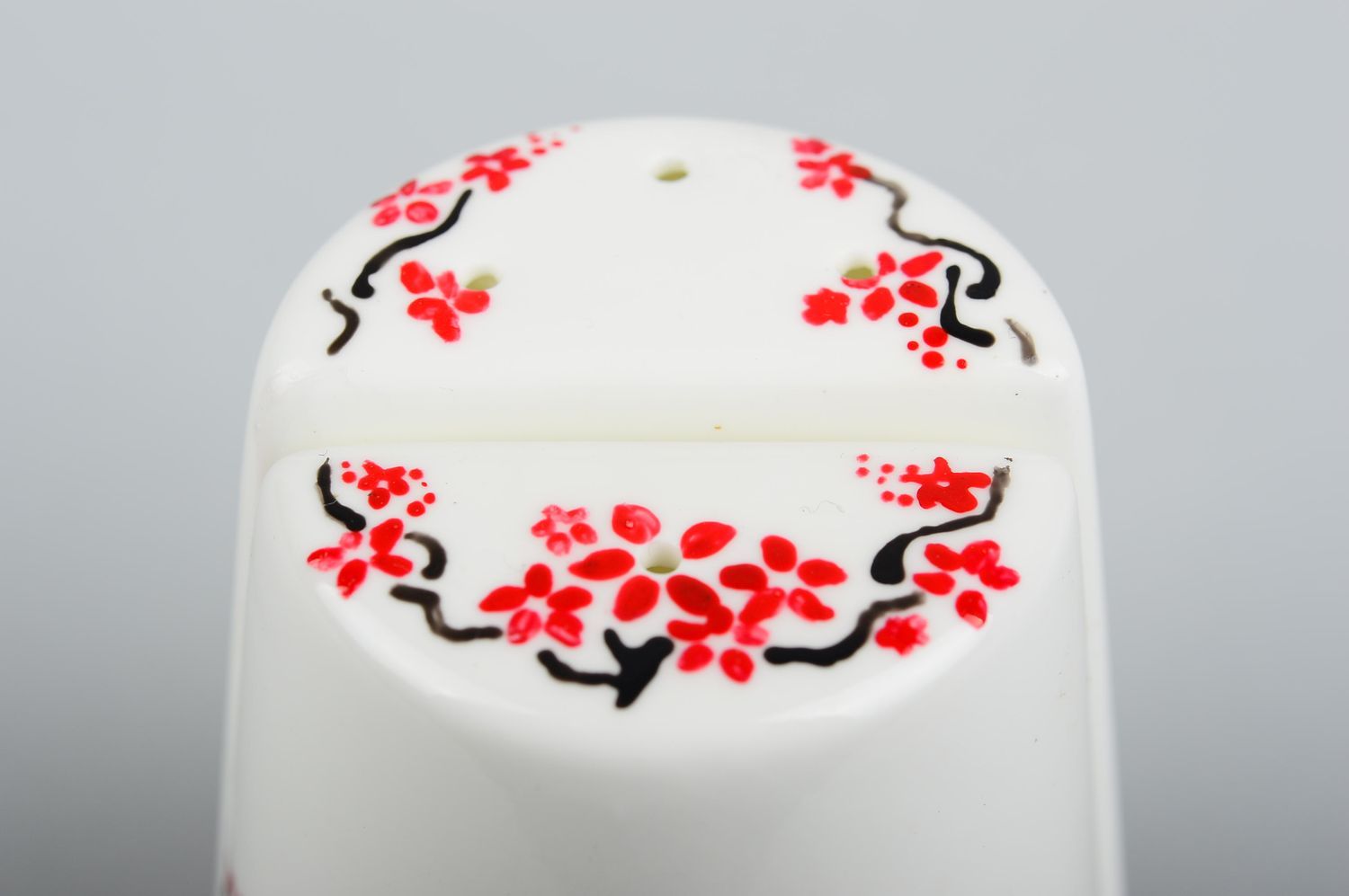 Salière Poivrière fait main Vaisselle originale céramique blanche à fleurs photo 5
